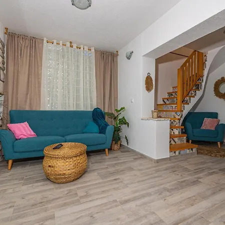 Seaview With Bubble Bath Villa *